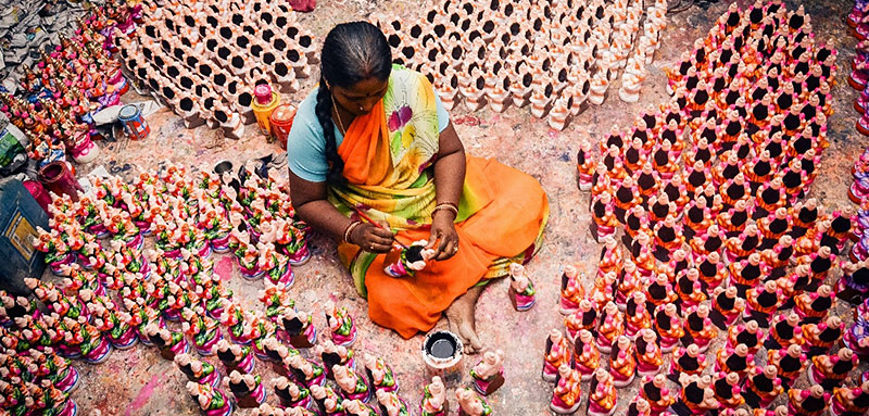 Hand in Hand International Mageswari | Terracotta doll manufacturer | Kanchipuram, India Mikrofinanz